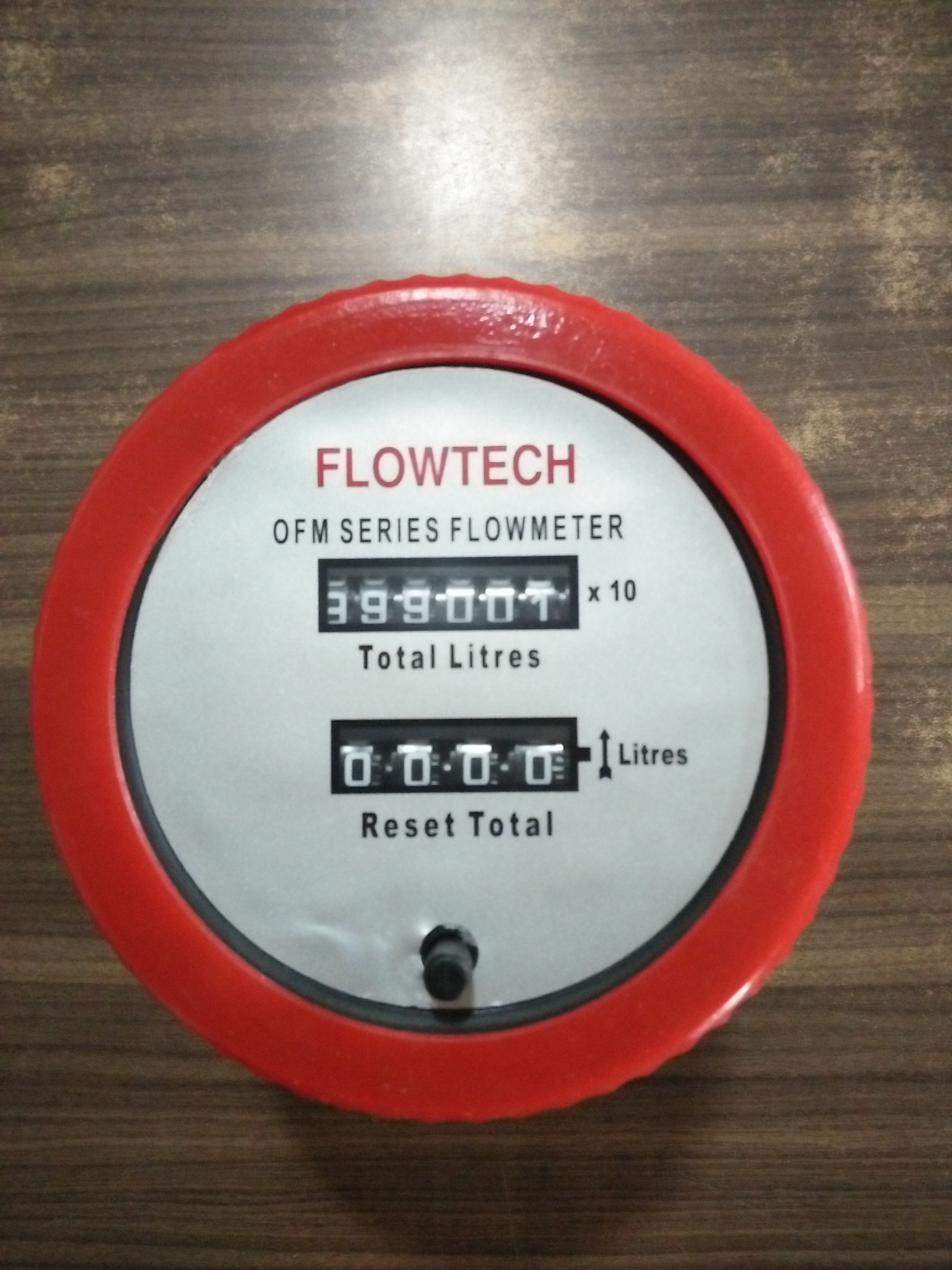 Digital Diesel Flow Meter - Stainless Steel, Battery Operated, 230vac/110vac/24vdc | Accurate Measurement, Real-time Flow Monitoring, Ce Certified Oval Gear Design