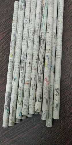 पुनर्नवीनीकरण कागज पेंसिल