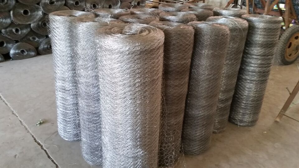 Hexagonal Wire Mesh - High Quality Carbon & Stainless Steel, 3/8" To 3" Mesh Sizes, White Zinc Coated, Corrosion & Oxidation Resistant