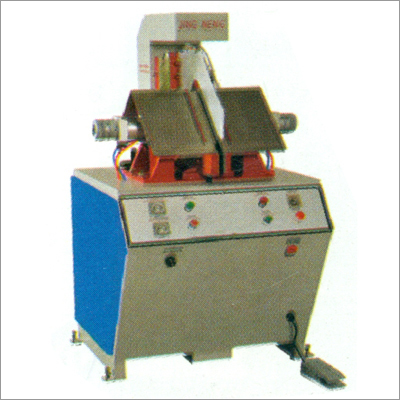 White & Blue Vamp Moulding