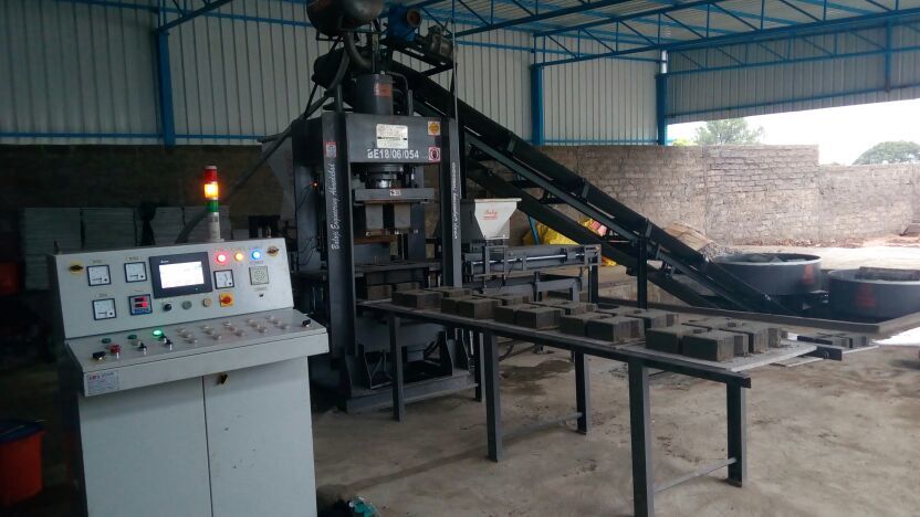 Bew - Fa1064 - Fly Ash Bricks & Pavers Making Machine | 24000 Bricks/shift, Plc Control, Hydraulic Pressure, 31.5 Hp Power Requirement, 600mm Pallet Size