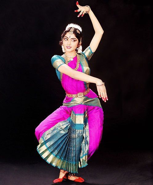 Mohiniattam Dance Saree - Cotton Material, Sizes S-xxl | Attractive Designs, Smooth Finish, Long Lasting Sheen, Individual Polybag Packing