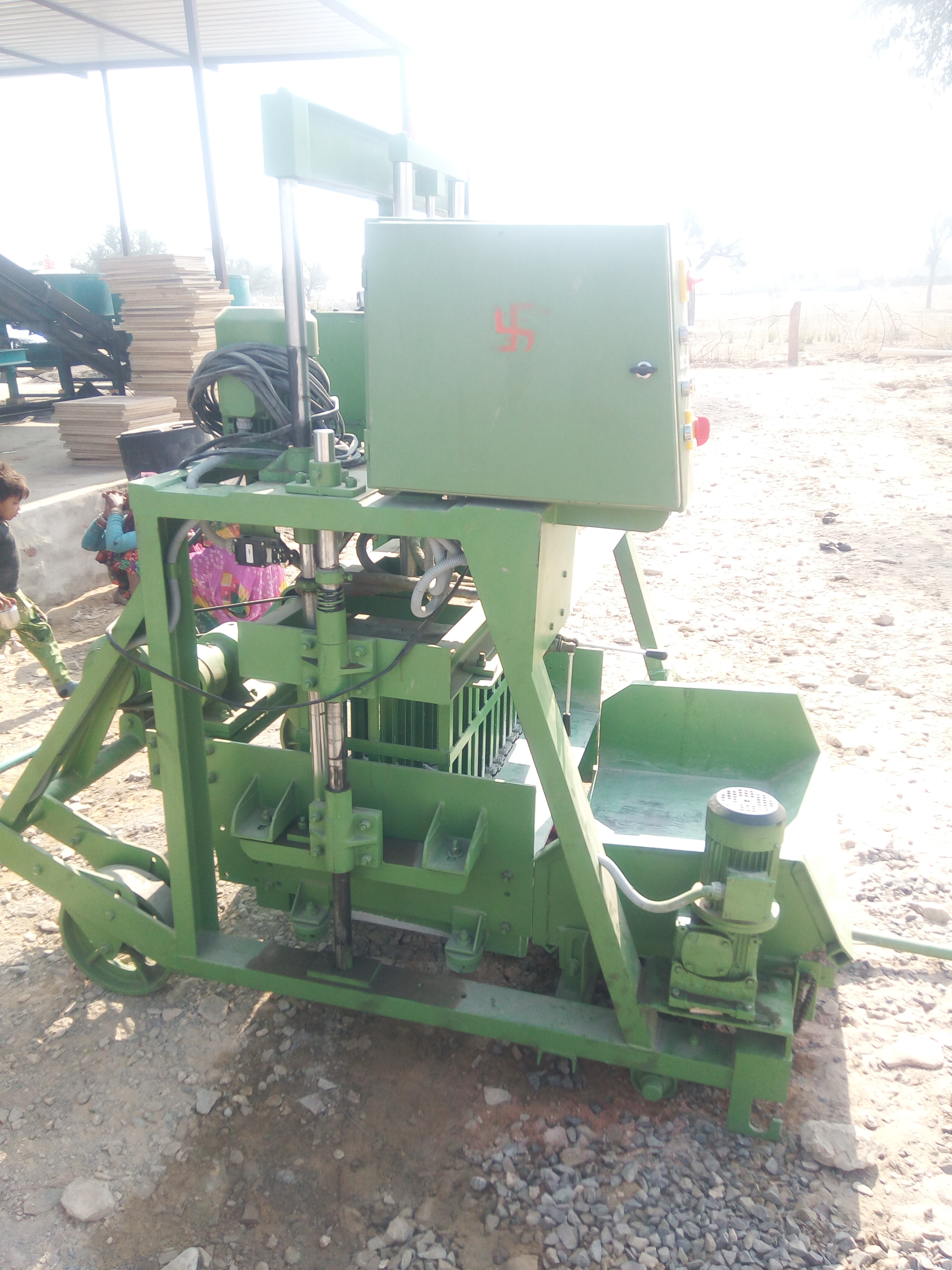 Concrete Bew - Eg860 Hollow Block Making Machine