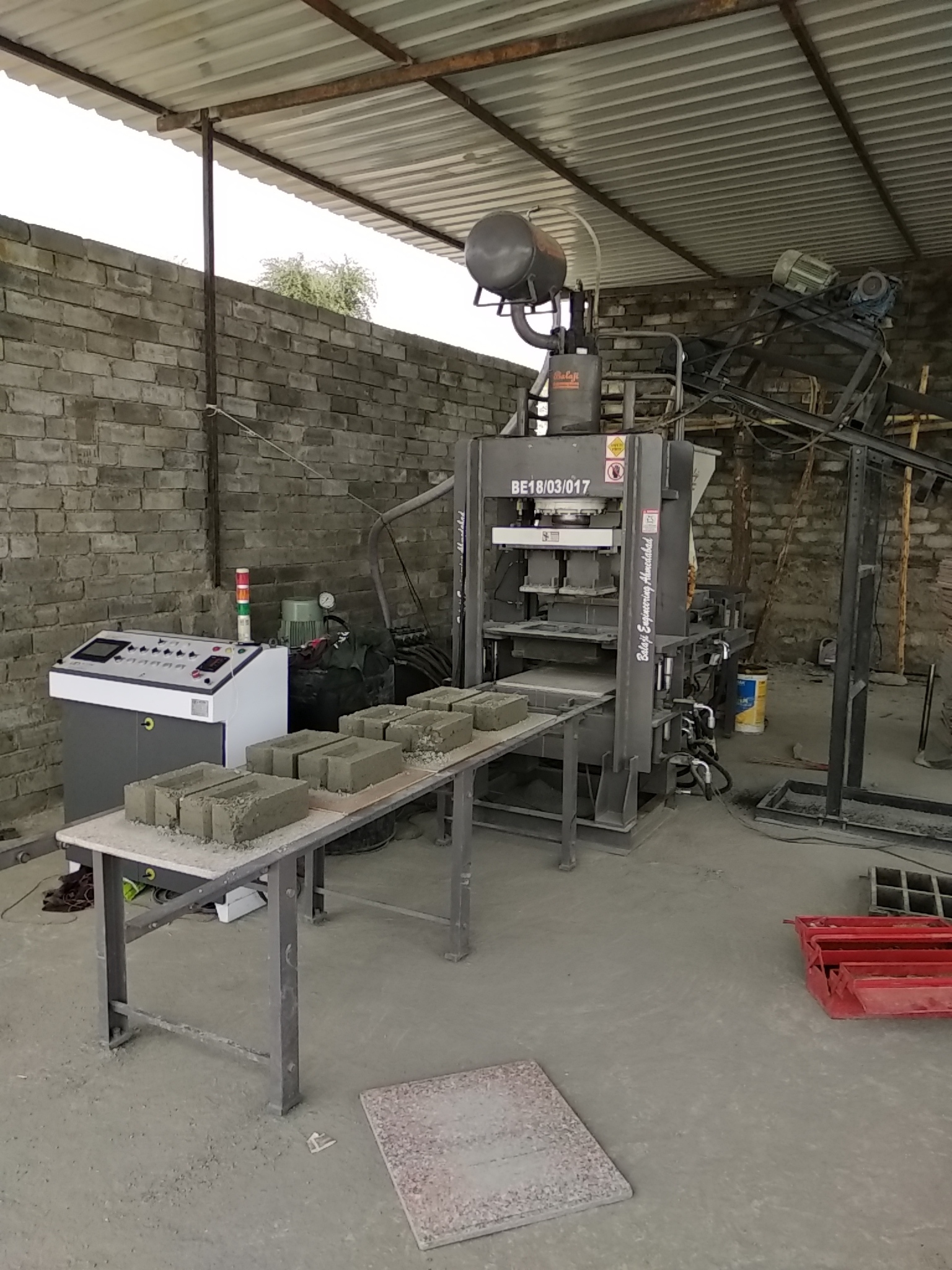 Bew - Fa120 Automatic Fly Ash Bricks Making Machine Pallet Size: 210 X 130 X 75 (Maximum As Per Party Requirement)