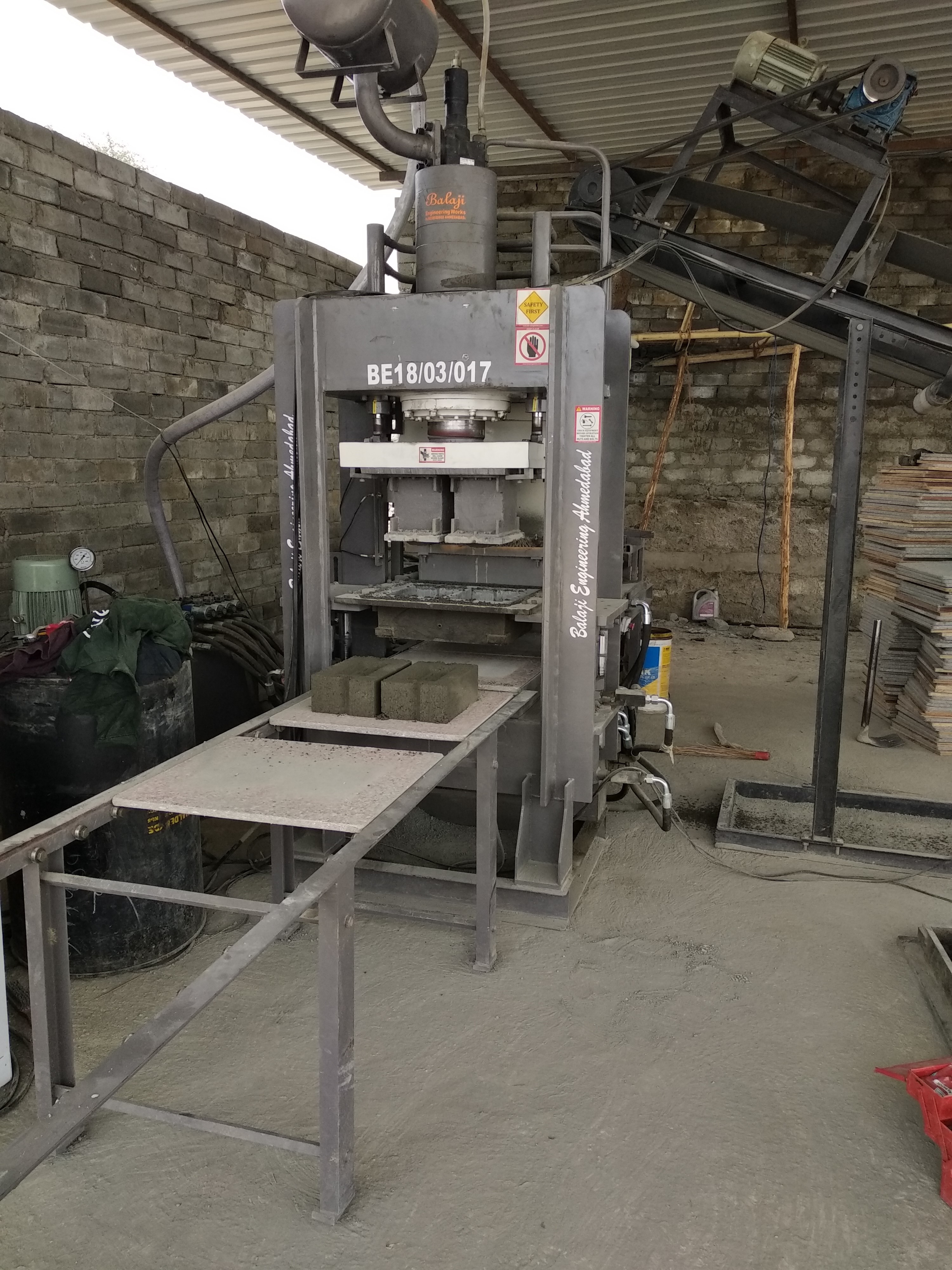 Bew - Fa120 Automatic Fly Ash Bricks Making Machine Pallet Size: 210 X 130 X 75 (Maximum As Per Party Requirement)