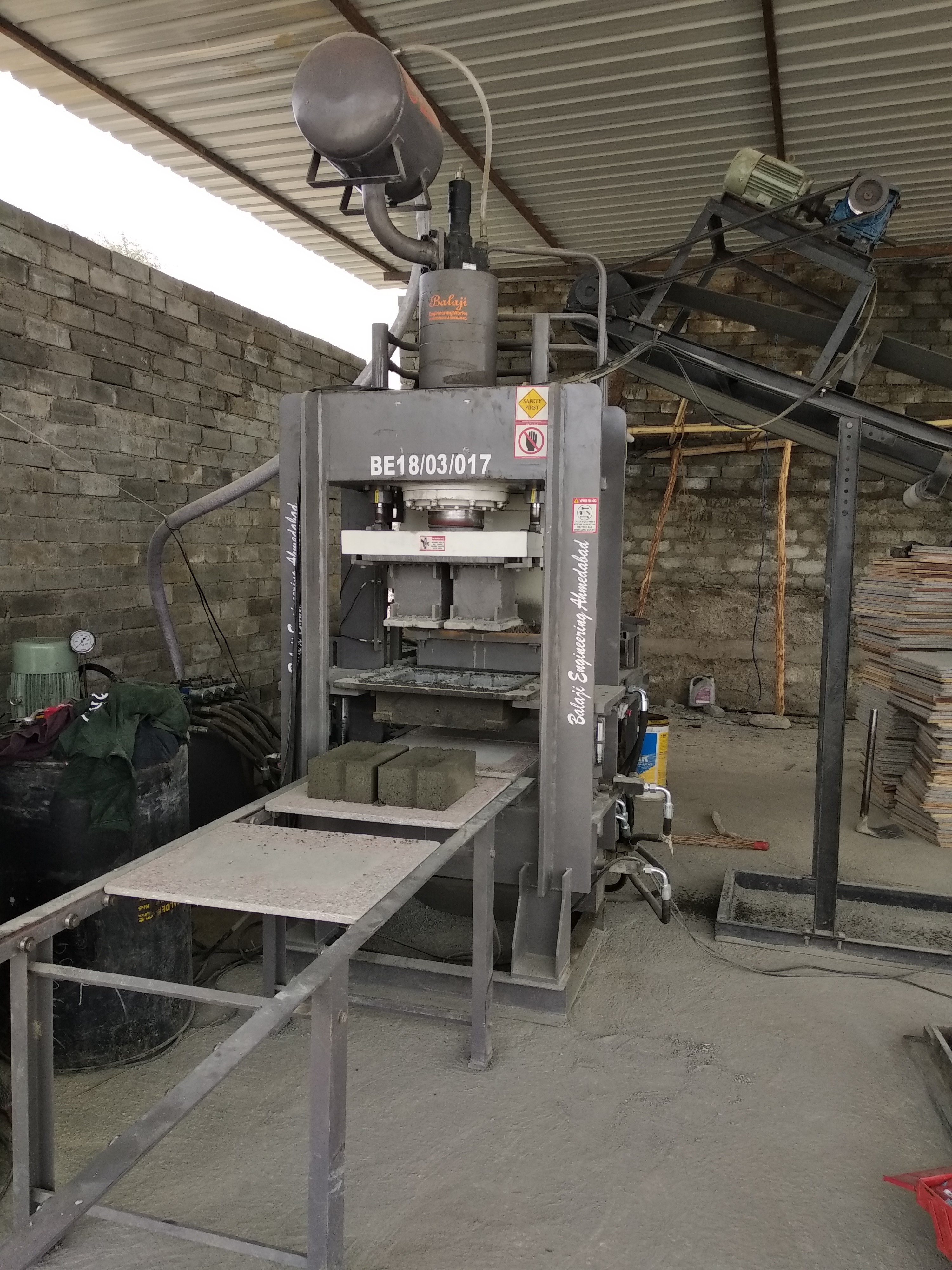 Mold Vibration Bew - Fa60 Automatic Fly Ash Bricks Making Machine