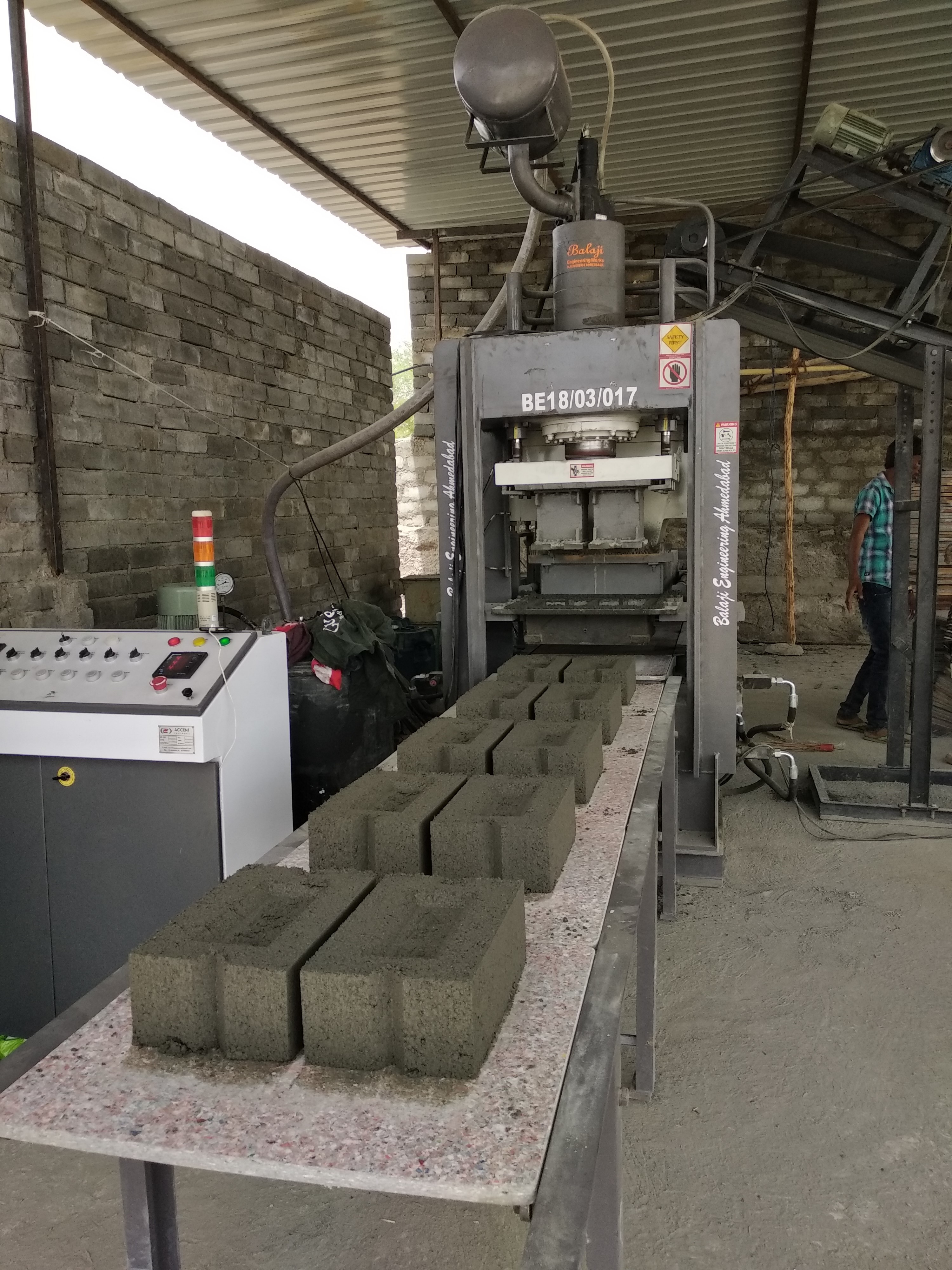 Mold Vibration Bew - Fa60 Automatic Fly Ash Bricks Making Machine