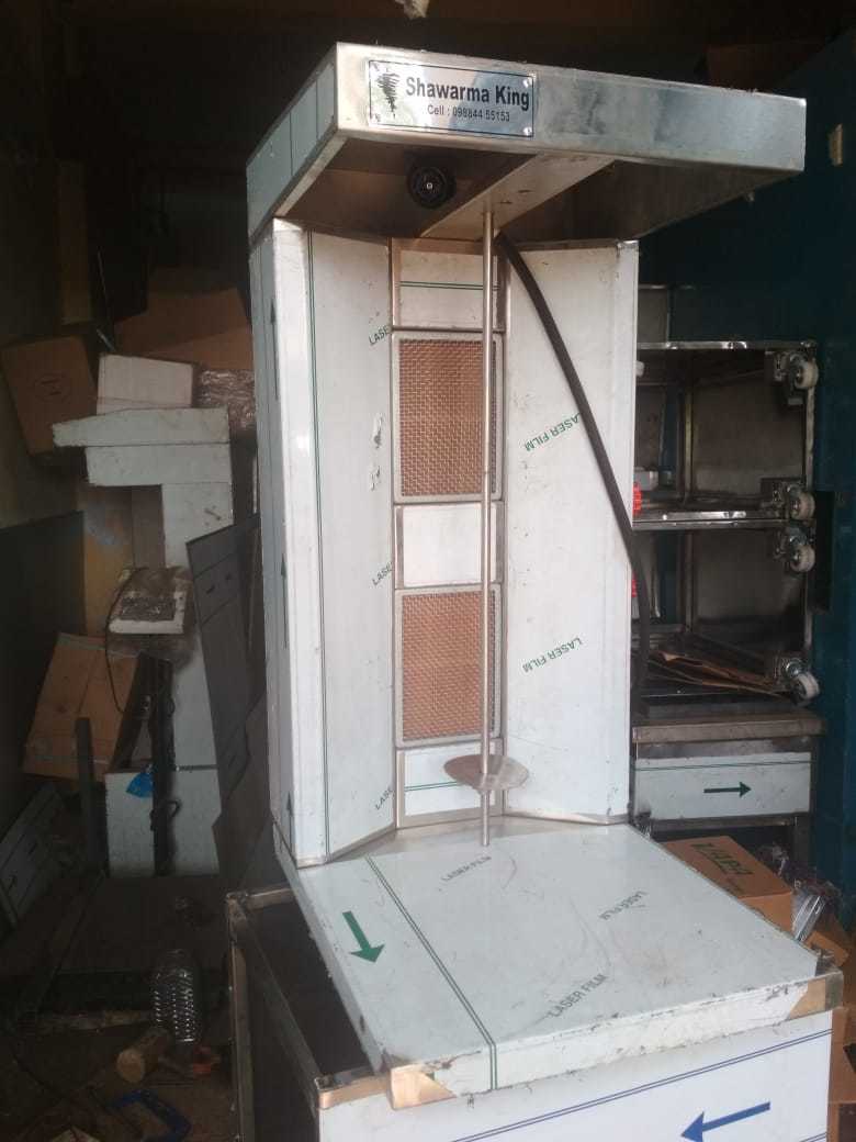 Table Top Shawarma Machine - Stainless Steel, 40x30x70 Cm | 10 Kg Capacity, Electric Heating, Durable Build, Efficient Cooking, Compact Design