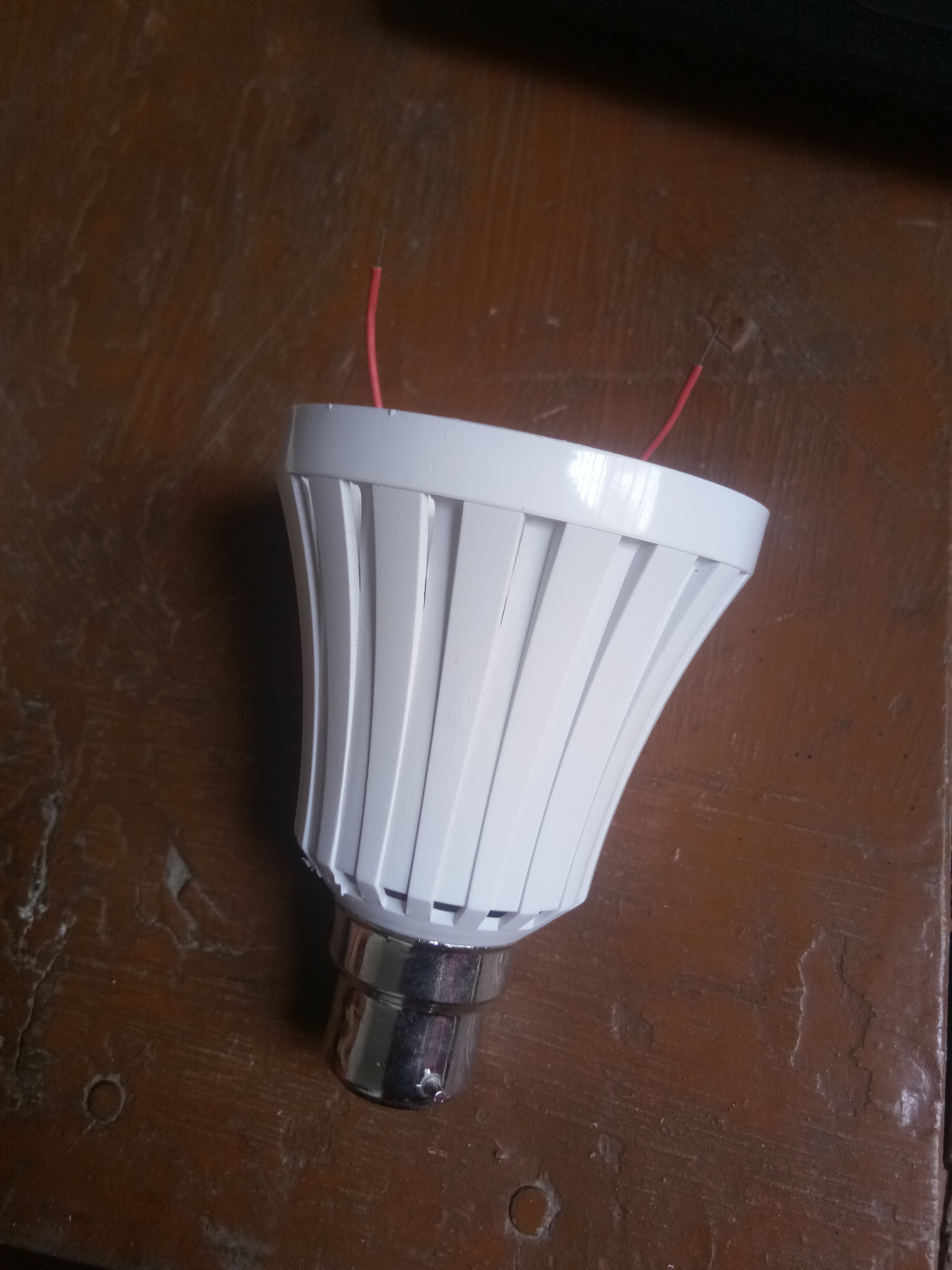 Inverter Bulb - Plastic 10cm X 10cm | 12v 9w 6500k 800lm Excellent Brightness Low Power Consumption Long Functional Life