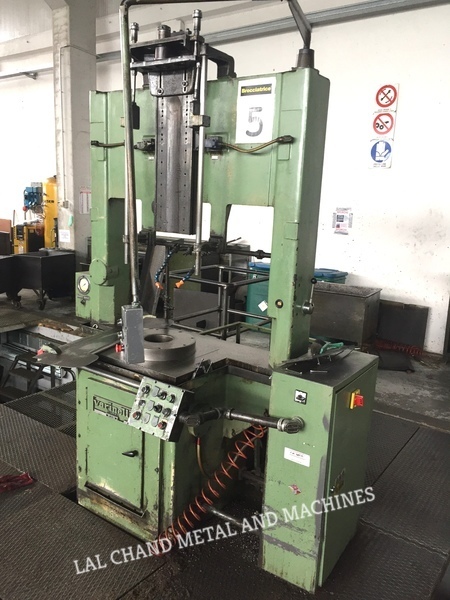 High Performance Broaching Machine, Varinelli - 25 Ton / 1600 Mm Stroke.