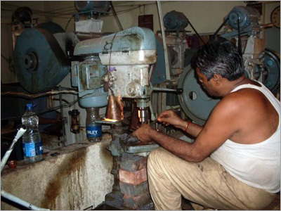 ऑटोमोटिव भाग और घटक