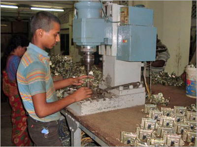 ऑटोमोटिव पार्ट्स और कंपोनेंट्स