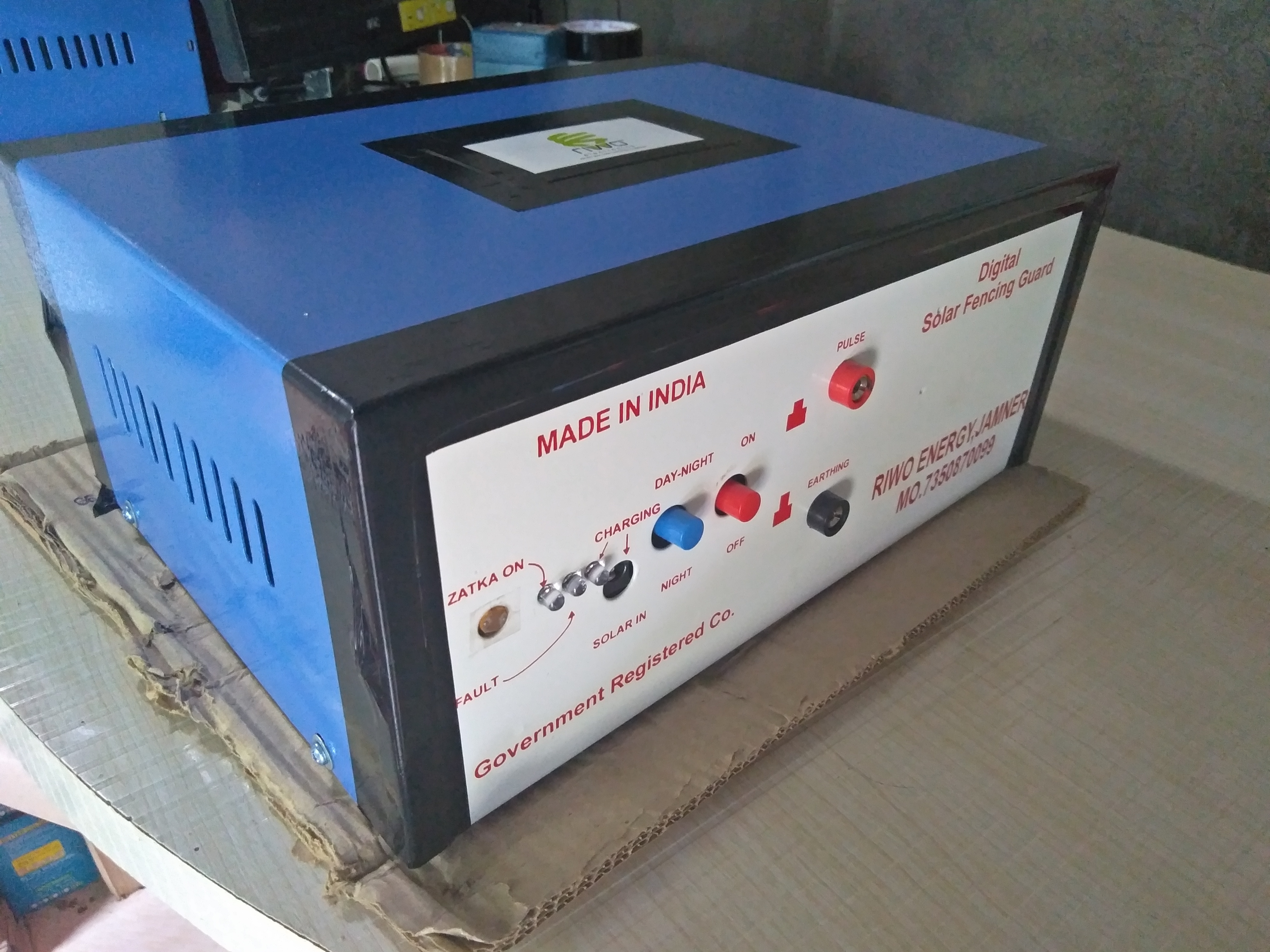 Digital Solar Fencing Guard