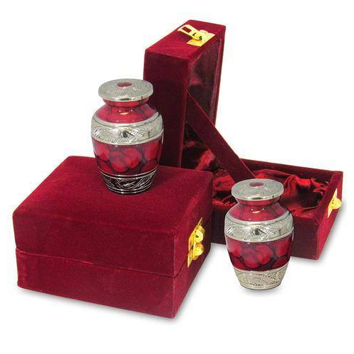 राख के लिए कीपसेक अर्न / कांसा की कीप कलश