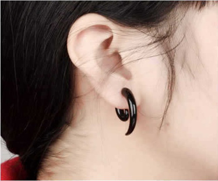 Curved Horn Bone Stainless Steel Black Studs - Durable Stainless Steel, Modern Black Design | Stylish Accessories For Men And Boys