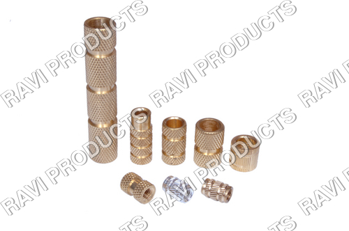 पीतल की नक्काशी वाले इंसर्ट