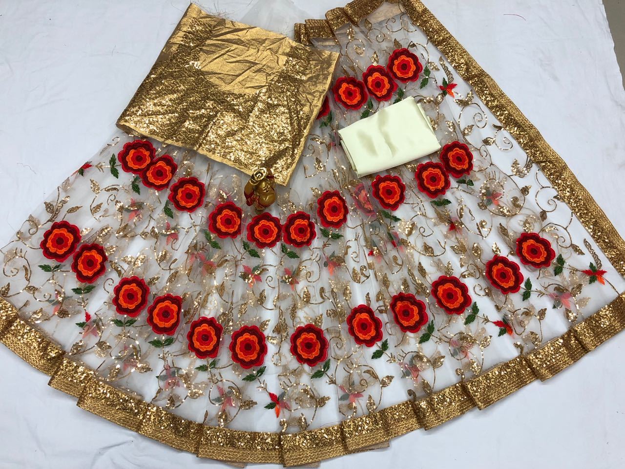 White Floral Saree - Nylon Mono Net, 2 Mtr Inner , Hand Embroidery, Bollywood Style