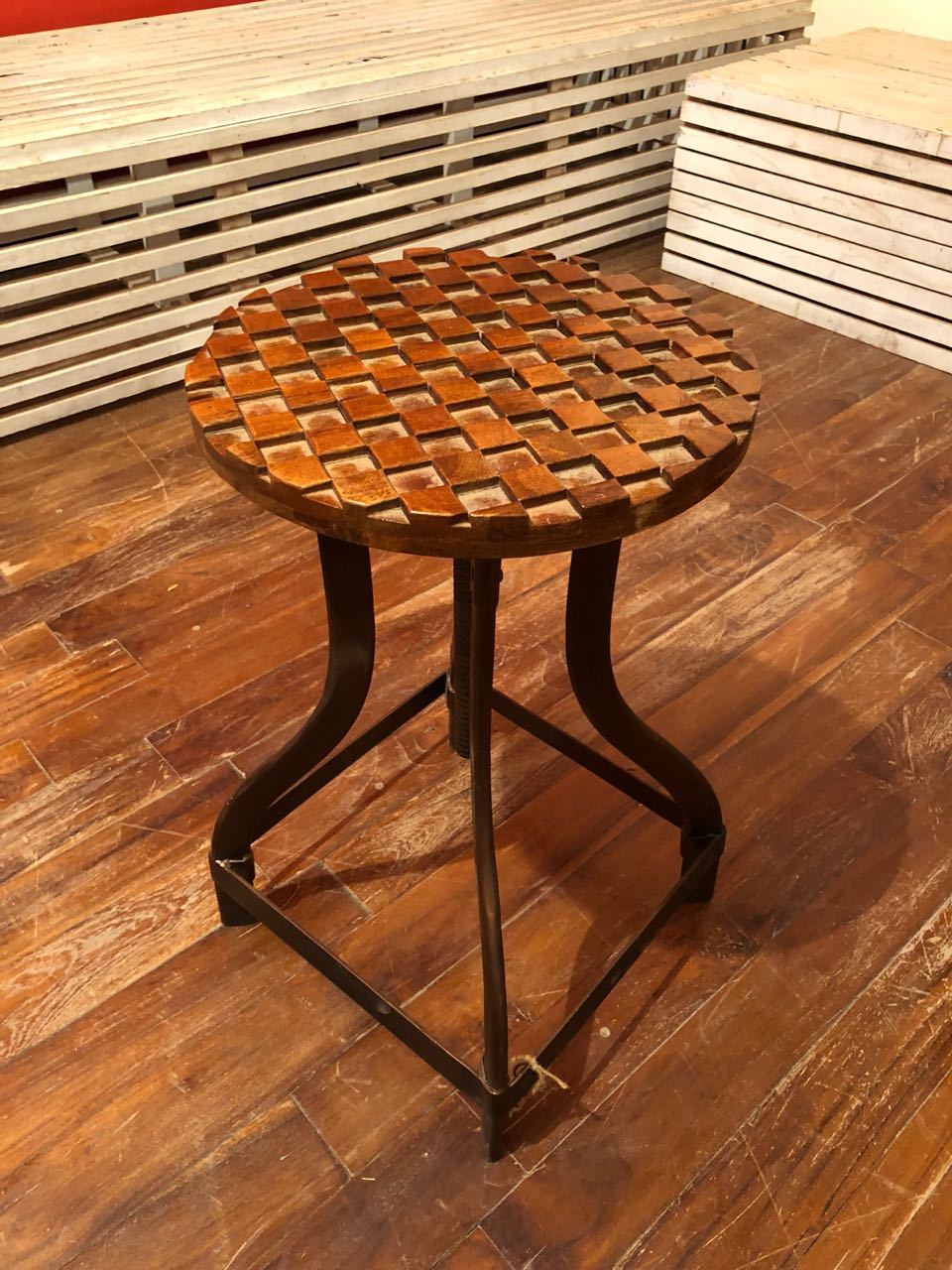 Somth Finish Side Table