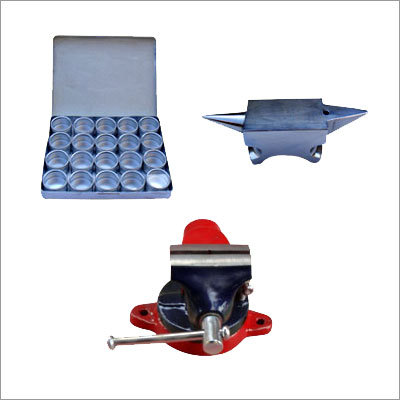 एनविल, एल्युमिनियम बॉक्स, बेंच वाइस