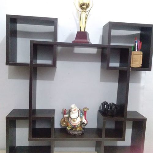 दीवार पर लटकाने वाला