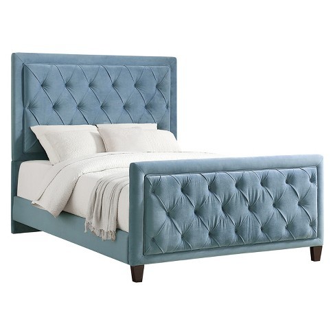 Wooden Bed Carpenter Assembly