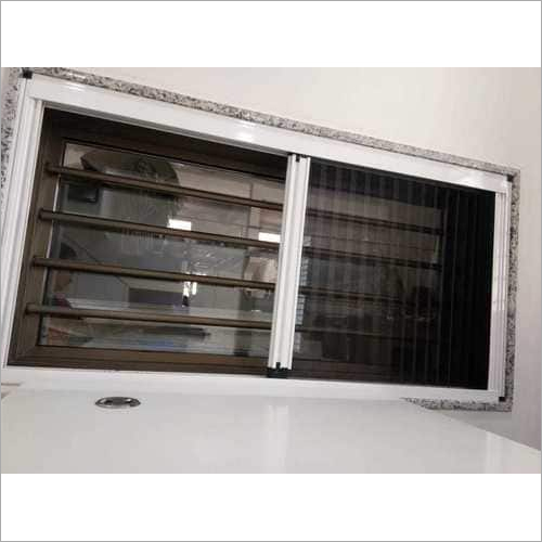 White Pleated Mosquito Net