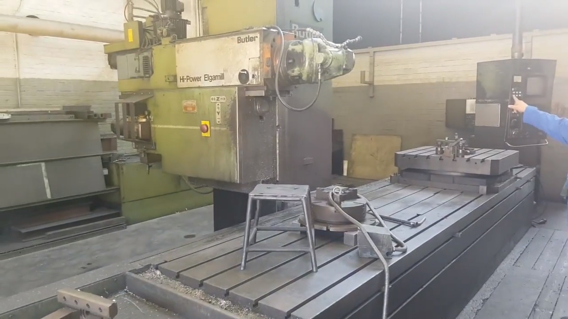 Butler Hnc 29/5 Cnc Bed Mill Elgamill Machine For Sale