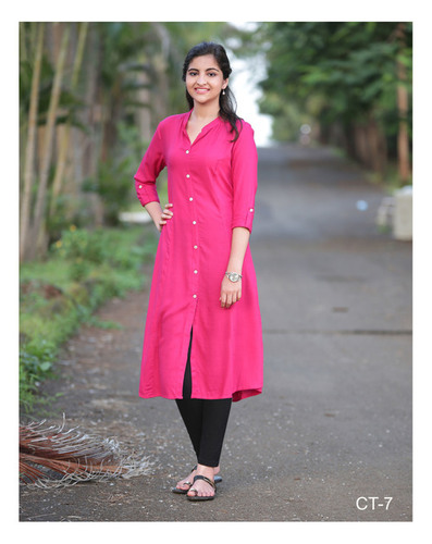 पिंक कॉज़ल वियर कुर्ती