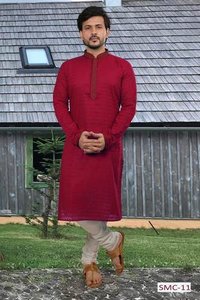 मैरून क्लासी मेन कुर्ता पायजामा