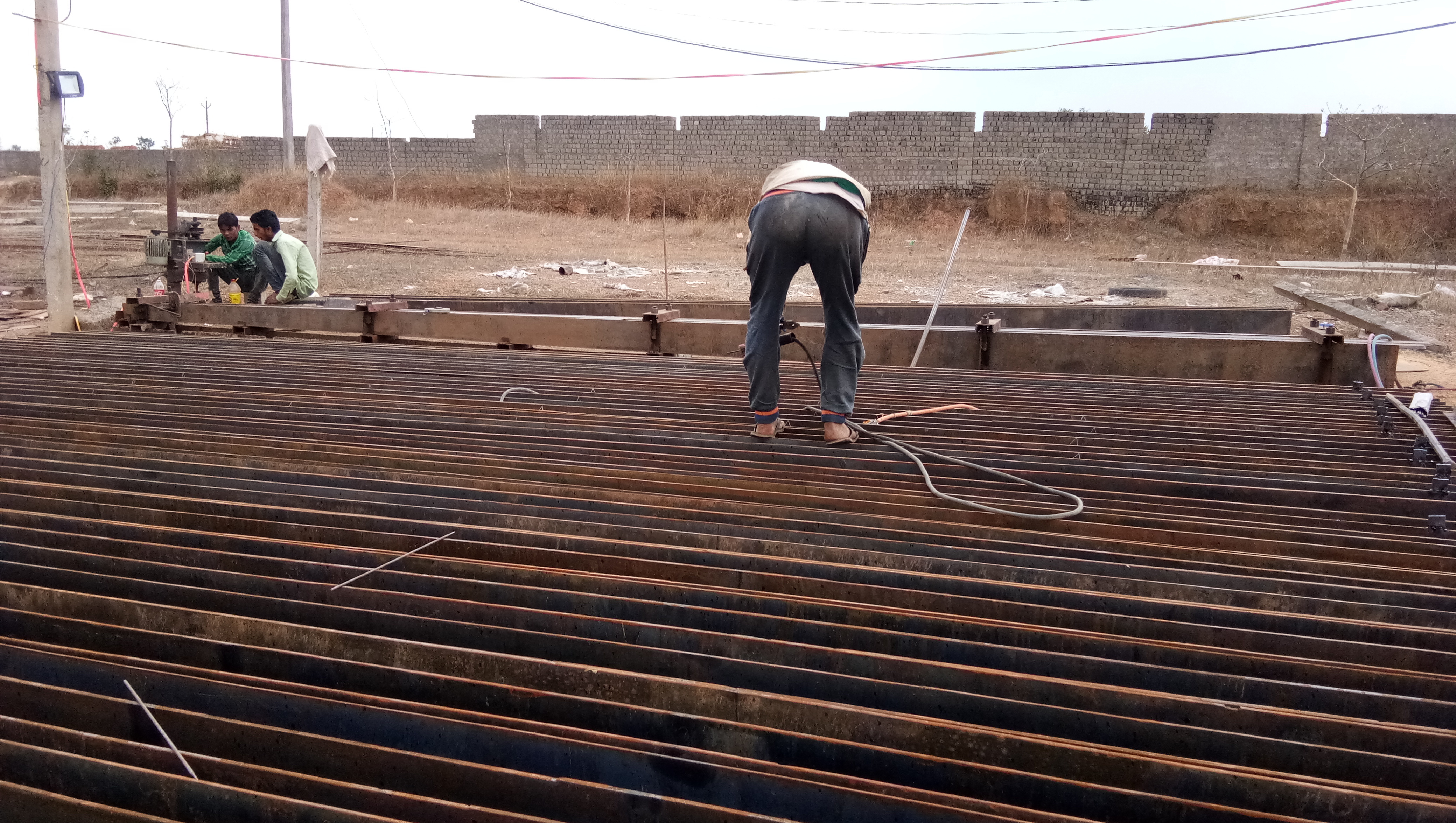 Pcc Pole Mould Fabrication - Steel, 8 To 11 Meters, Mild Steel Material | Mould Life Of 10 Years, Weight Between 450kg And 650kg