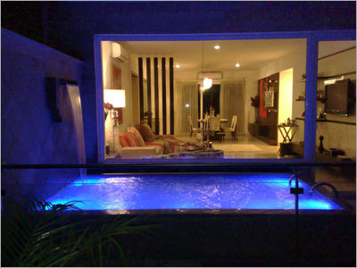 टोंटी प्रभाव पूल फव्वारे