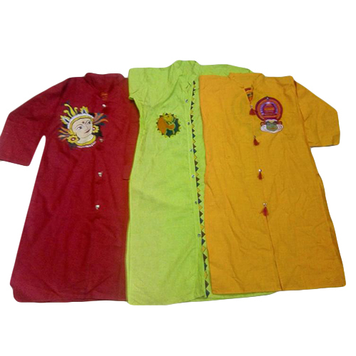 मल्टीकलर हैंड पेंटेड कुर्ती