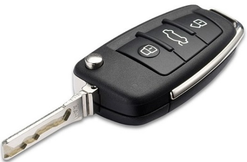 स्वचालित कार की चाबियाँ