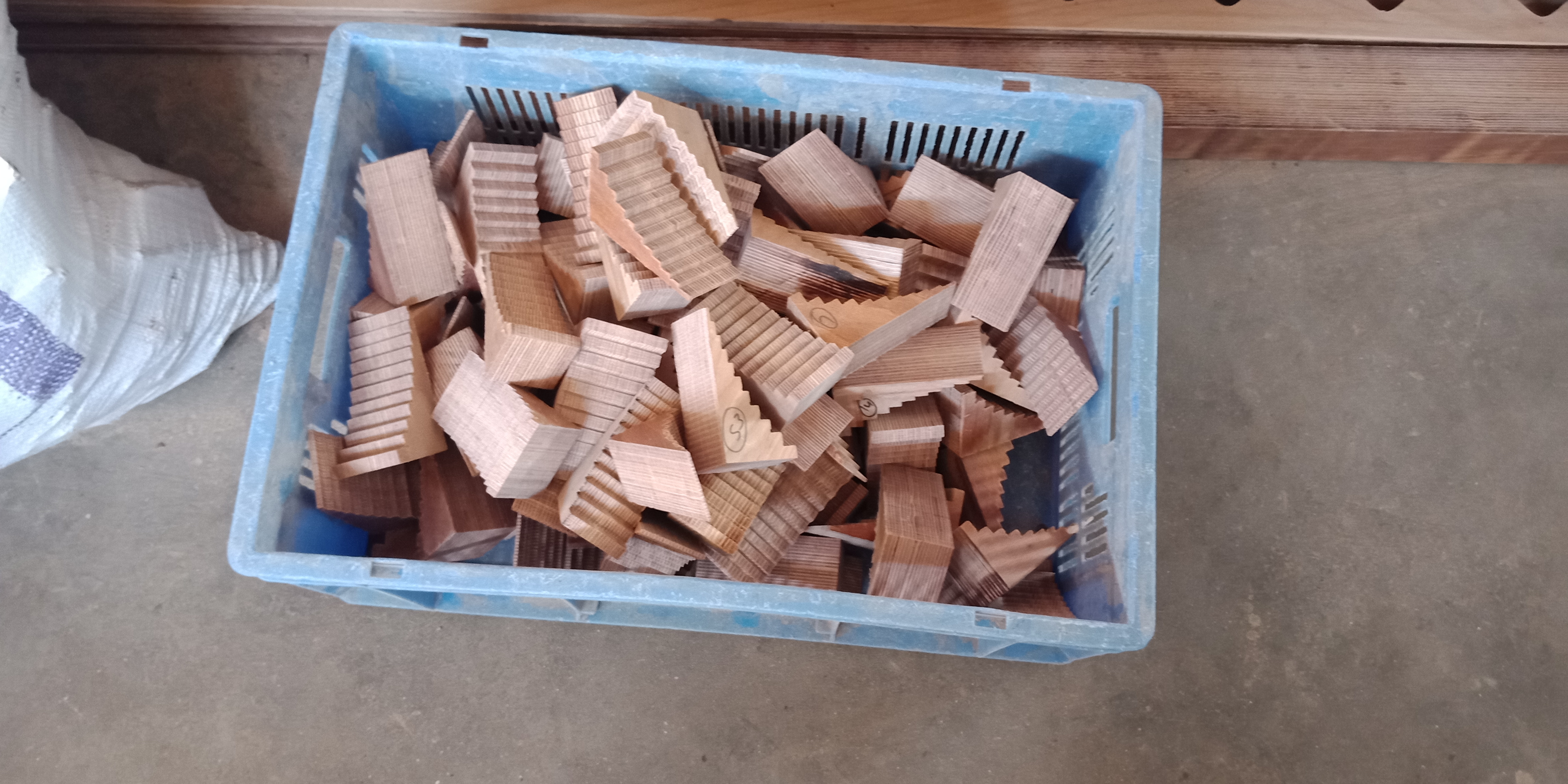 Permawood Ring - Non-impregnated Compressed Wood Laminate, High Mechanical Strength, Excellent Dimensional Stability, Easy Mounting