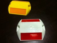 रोड स्टड