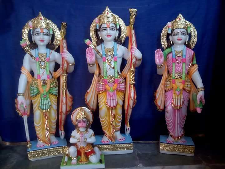 Polishing Ram Darbar Statues