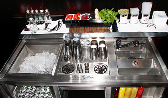 Silver Bar Cocktail Station With Belnder