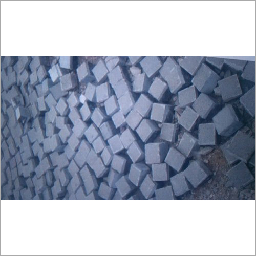 Granite Cobblestone - 4"x4"x4" and 4"x4"x3" | Black and Grey Artificial Marble for Outdoor Landscaping