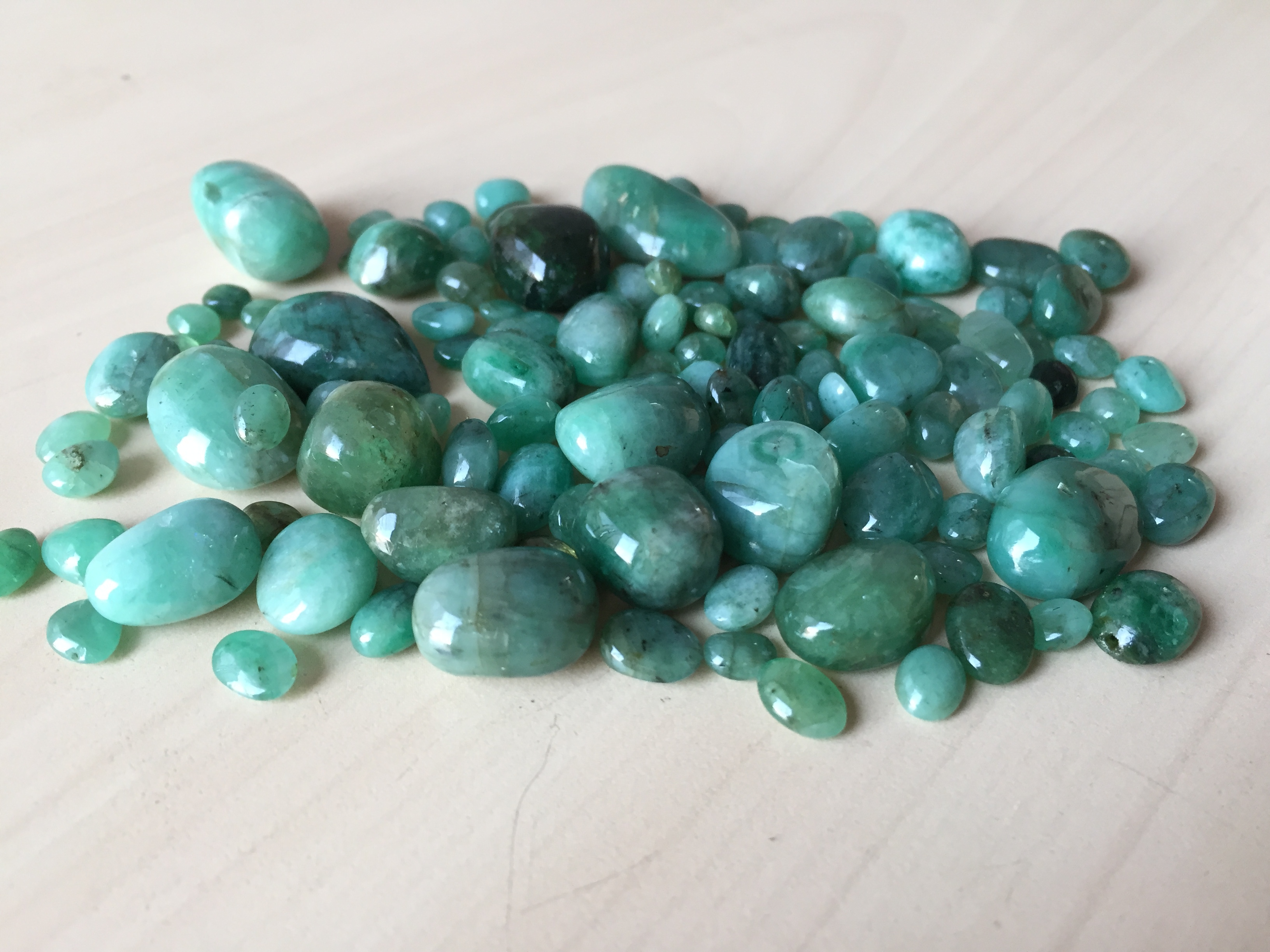 Emerald Beadds Polished Stone