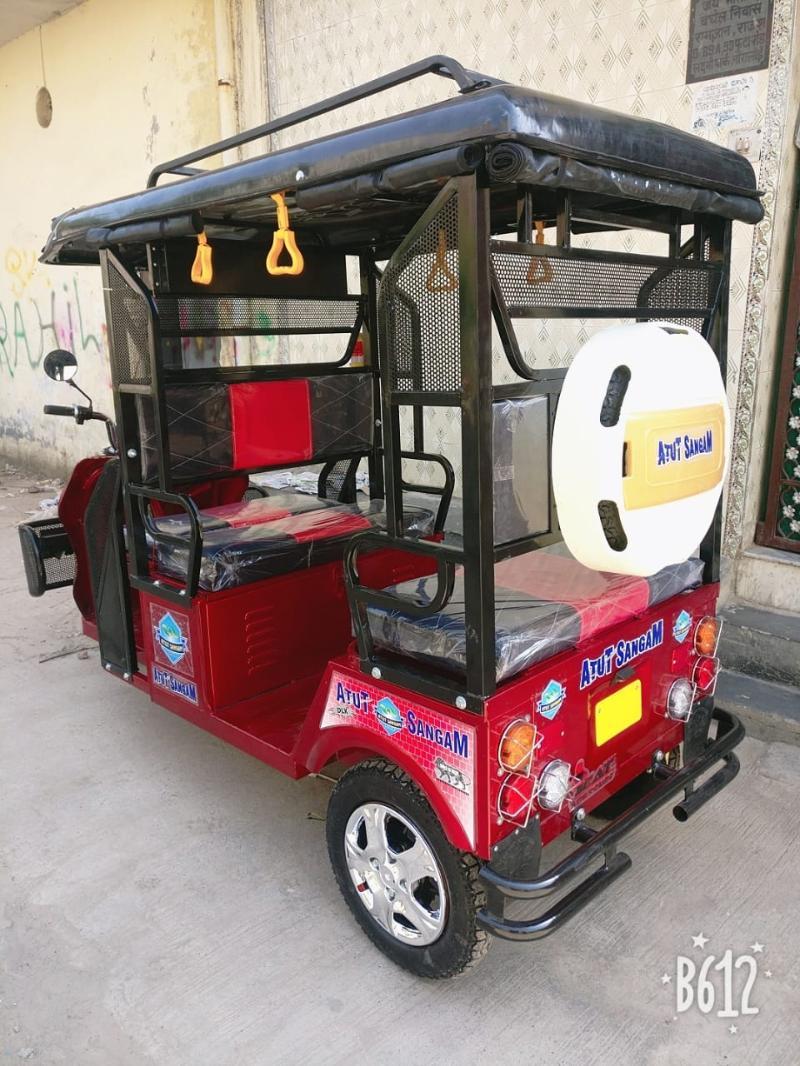 Atut Sangam Battery Rickshaw Models