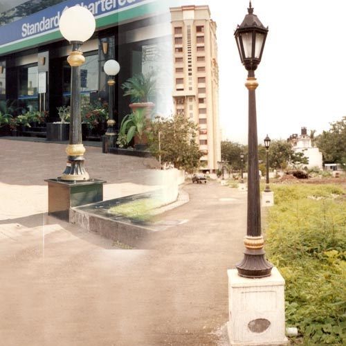 फ्लोर लैंप पोस्ट