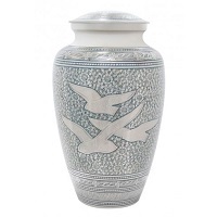 ग्रीन एंड सिल्वर होमवर्ड बाउंड मेमोरियल कपल यूरन सीरीज़