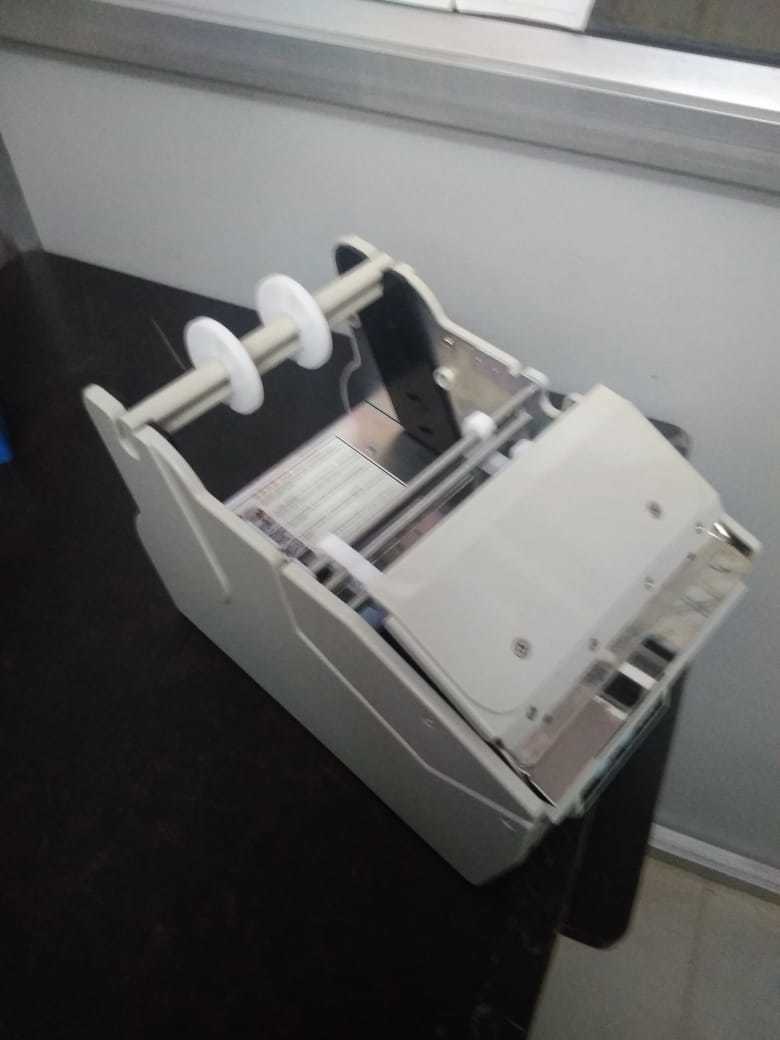Ken Kou X-130 Automatic Label Dispenser - Color: White