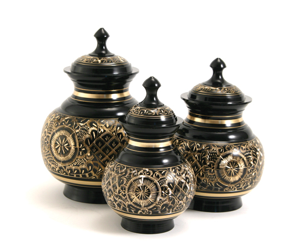 Brass Cremation Urn - 100% Brass & Aluminum, Handcrafted By Artisans | Heart Keepsake And Small Keepsake Included