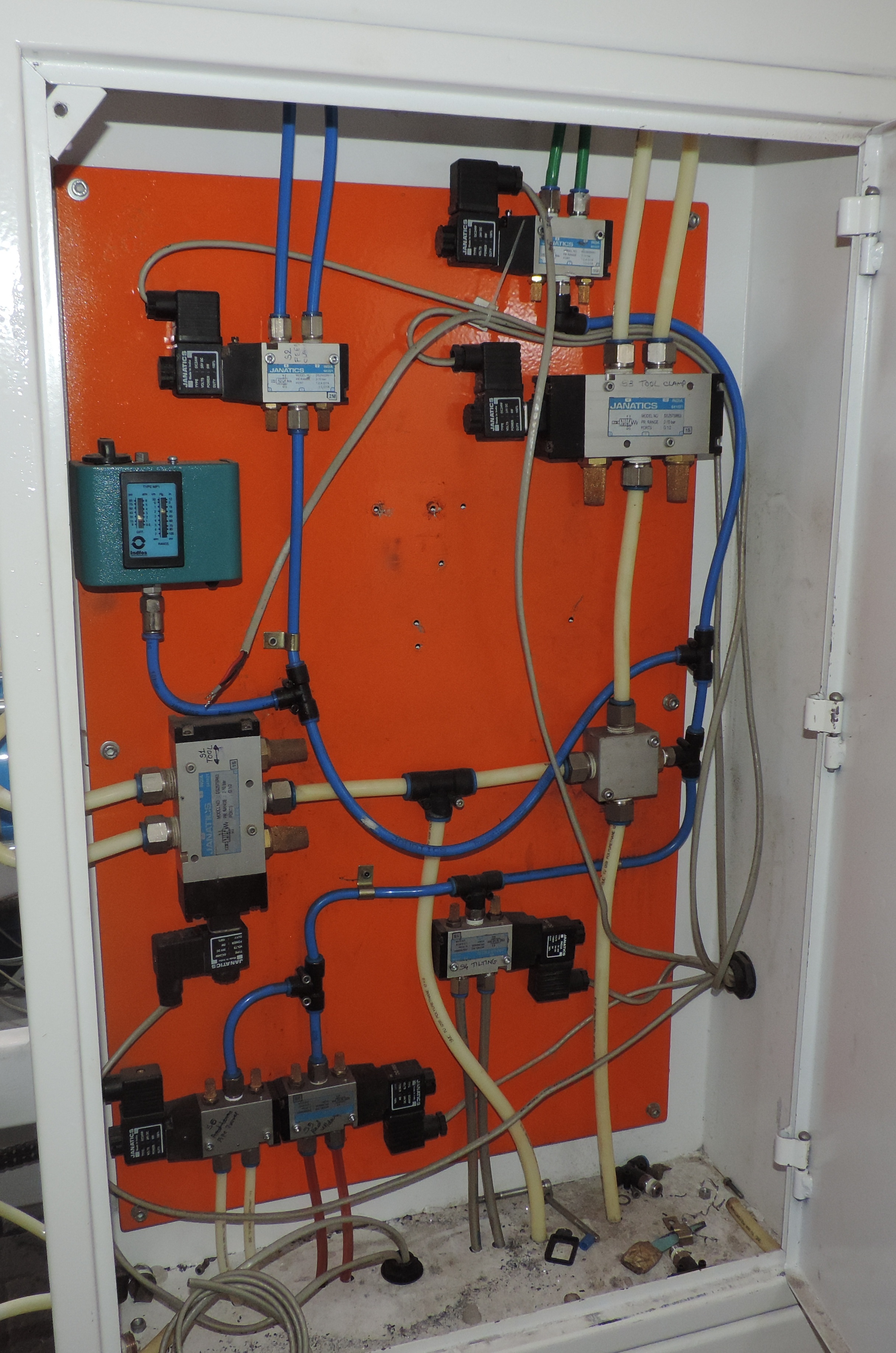 Fully Auto Online Socketing Machine