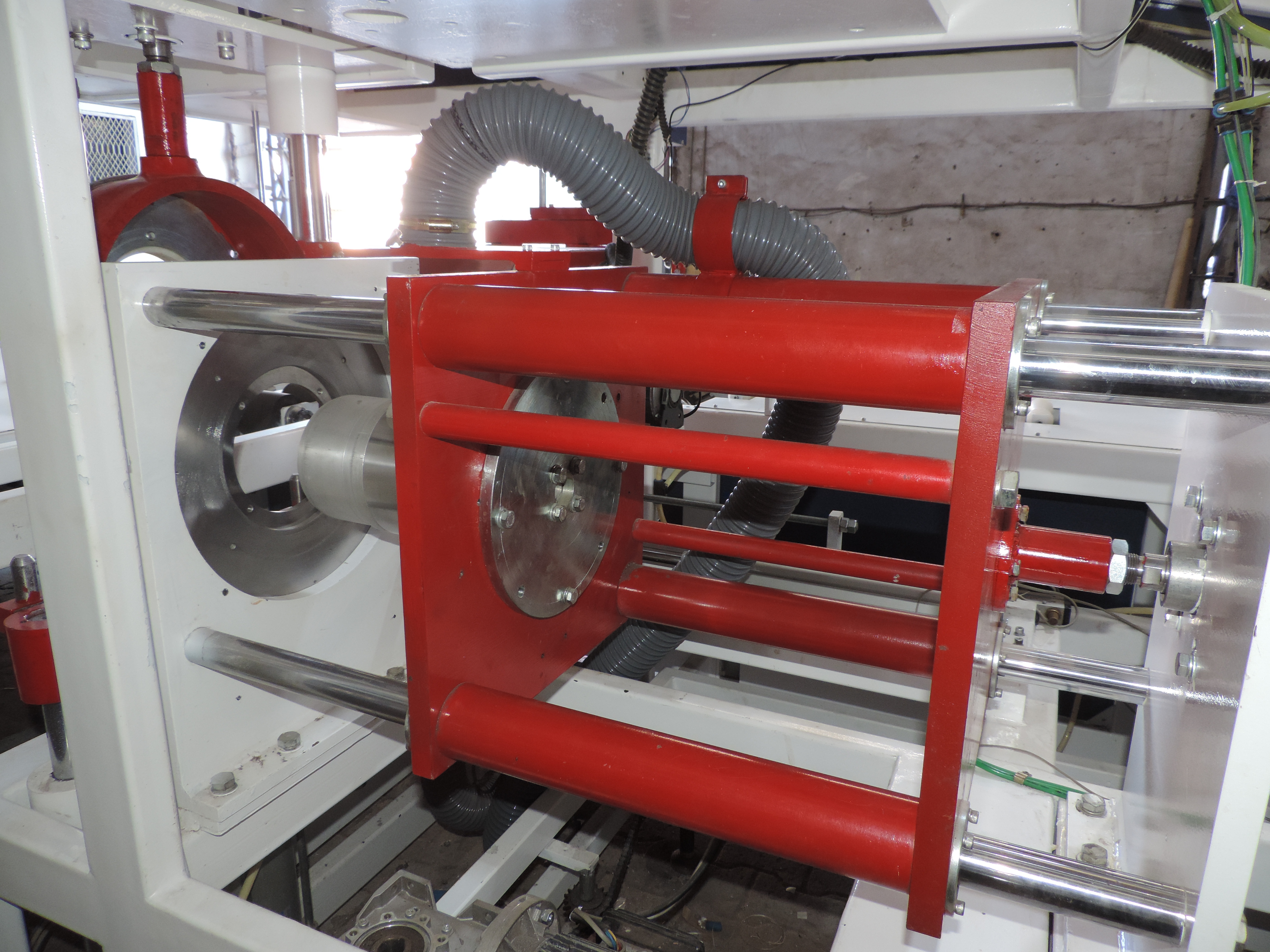 Fully Auto Online Socketing Machine