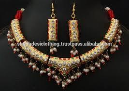 Lac Necklace Set Gender: Women