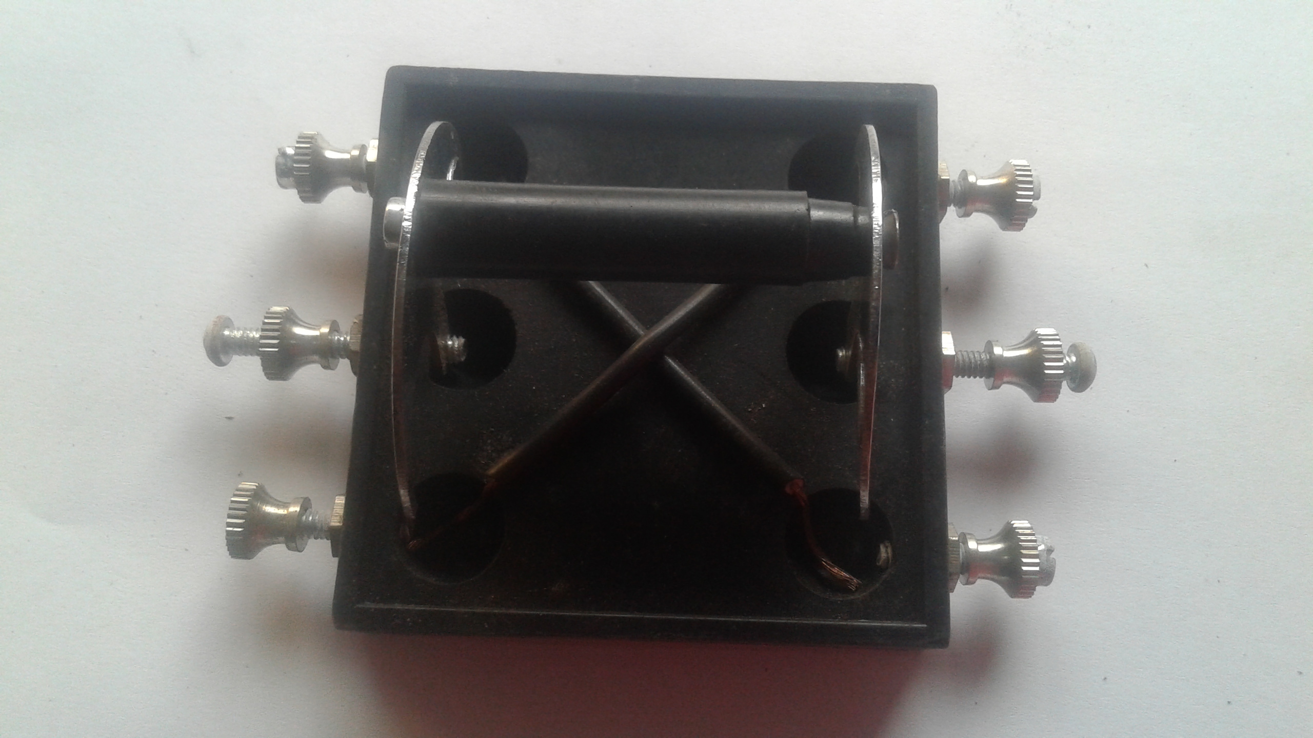 Pohl Commutator - Stainless Steel, Low Noise Generation, Black Color | Designed For Prolonged Usage, Customizable Input/output Cables