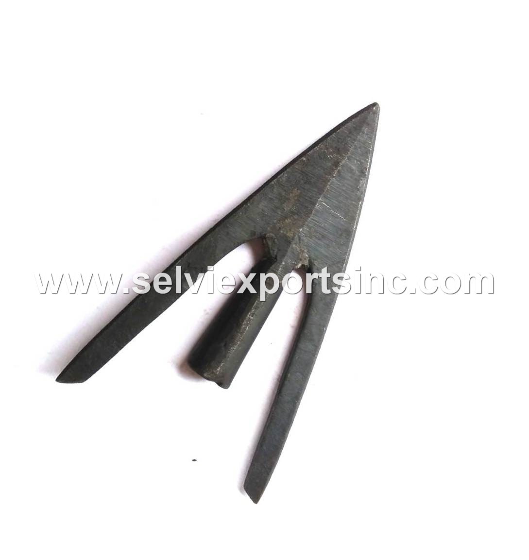 Medieval Tail Broadhead Arrowhead Length: 3 Inch (In)