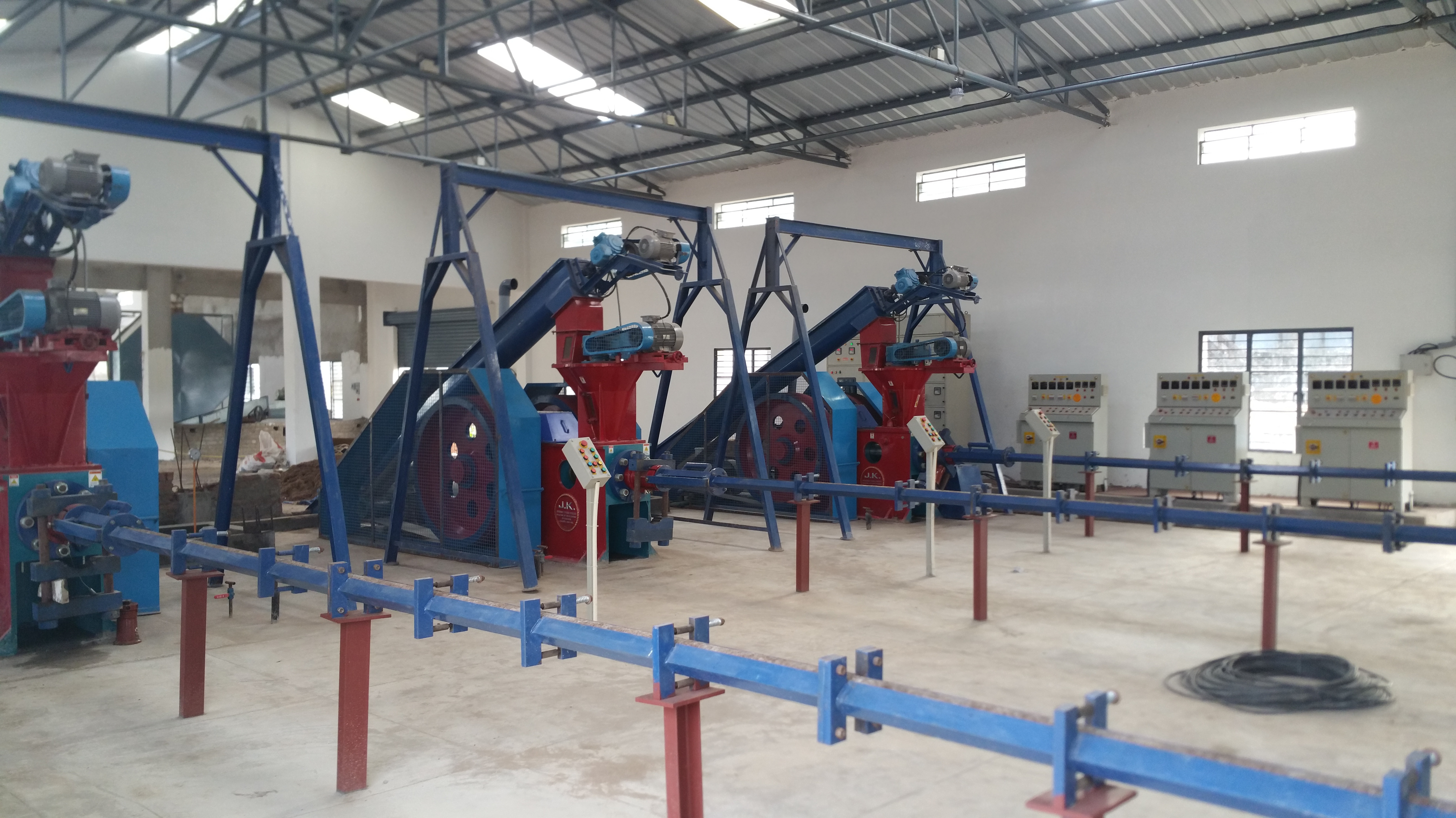 Biomass Briquette Machine Briquette Size: 90mm